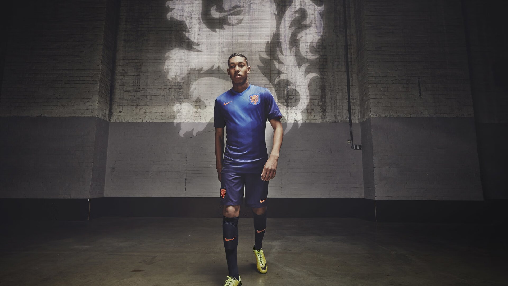 湖人队连续签下两名3D球员，力补锋线空缺，湖人三员虎将正式离队